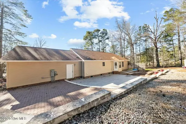 Rockingham, NC 28379,105 Woodside DR