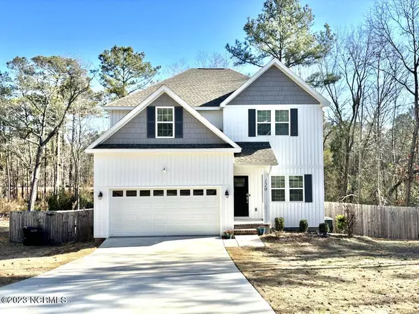 120 Sandhills CIR, Pinehurst, NC 28374