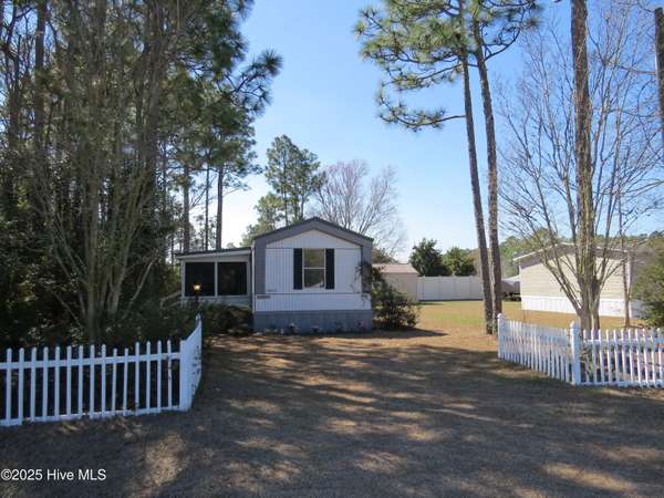 4613 SE Oak Crest DR SE, Southport, NC 28461