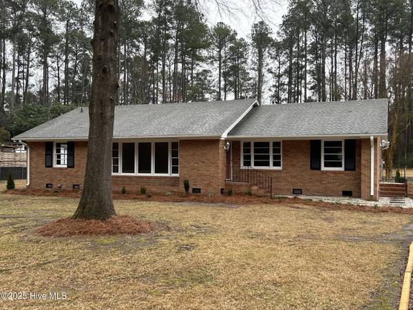 13260 Blues Farm RD, Laurinburg, NC 28352