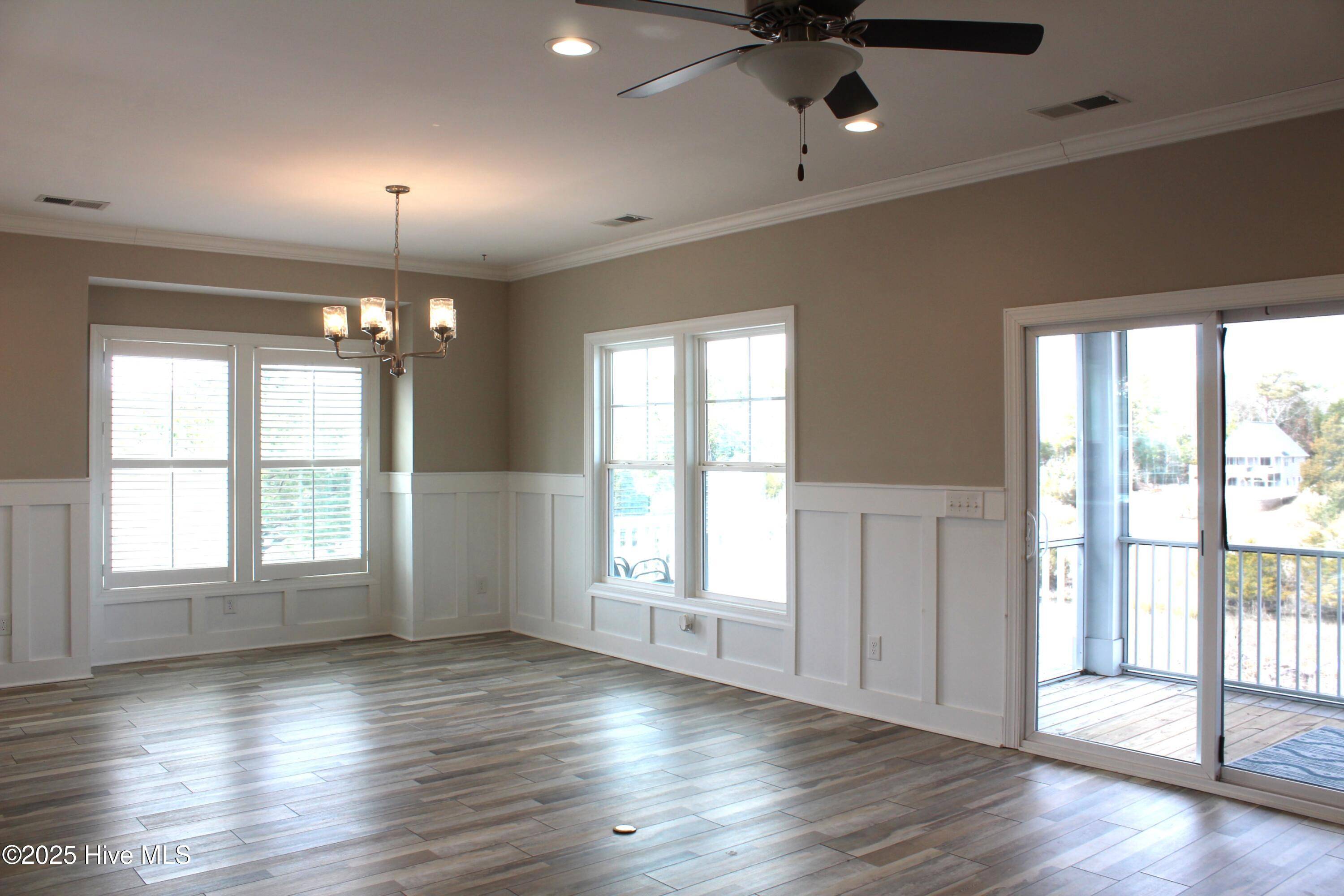 Emerald Isle, NC 28594,7406 Canal CT