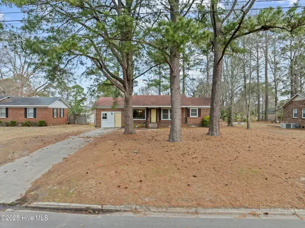 Winterville, NC 28590,421 Drexel LN