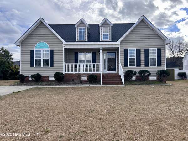 2724 N Chatham CT, Winterville, NC 28590