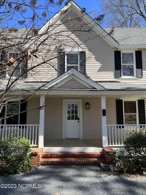 145 E Vermont AVE #B, Southern Pines, NC 28387