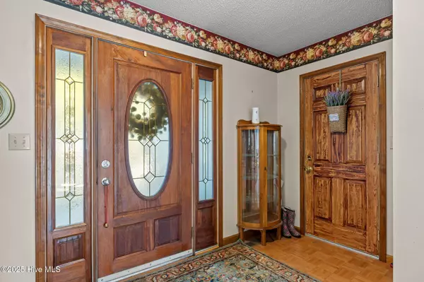 Beaufort, NC 28516,122 Charlie Lewis LN