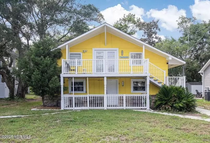 101 NE 19th ST #Unit B, Oak Island, NC 28465