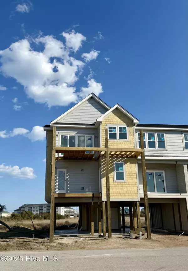 106 S Boca Bay LN #B, Surf City, NC 28445