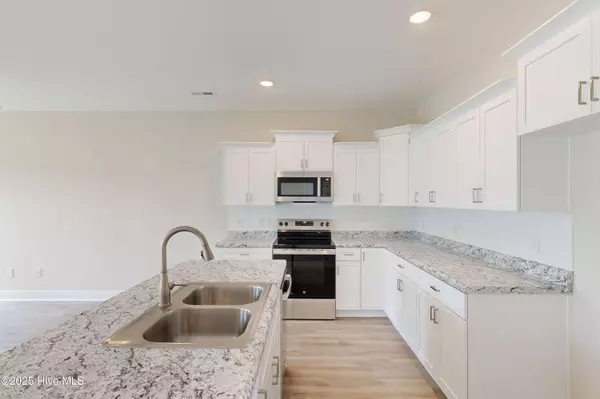 Holly Ridge, NC 28445,207 Sandpiper PL