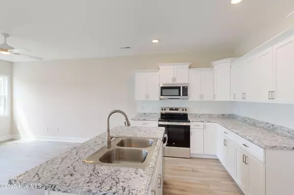 Holly Ridge, NC 28445,211 Sandpiper PL