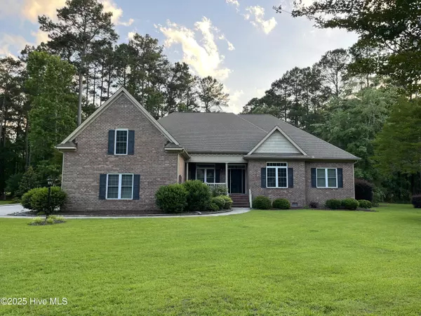 3602 Cranberry LN, New Bern, NC 28562