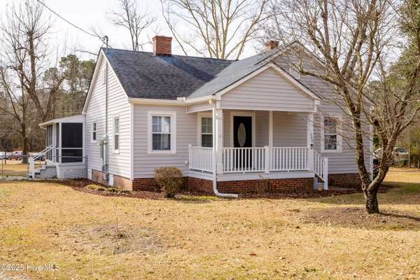 506 E Roseboro ST, Roseboro, NC 28382