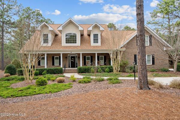 54 Abbottsford DR, Pinehurst, NC 28374