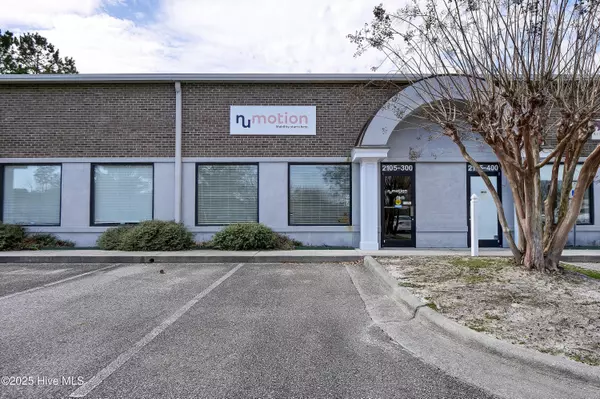 2105 Capital DR #300, Wilmington, NC 28405