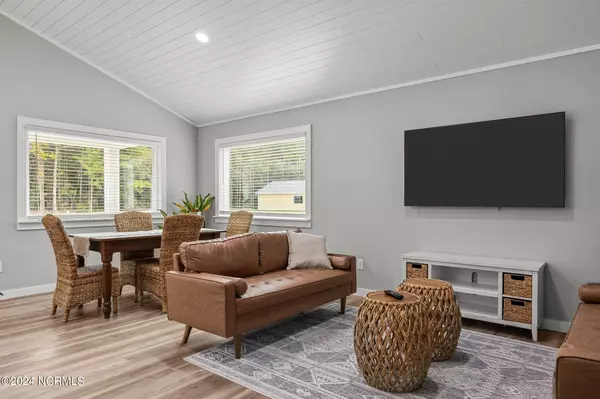 Swansboro, NC 28584,165 Long Pond LOOP