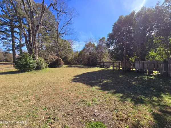 Williamston, NC 27892,106 Beech ST