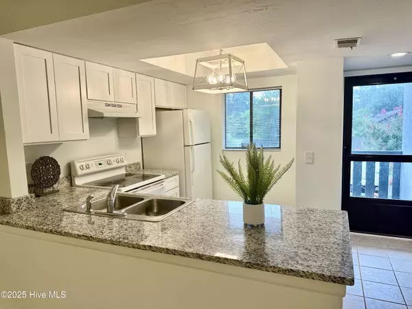 Wilmington, NC 28412,4451 Holly Tree RD