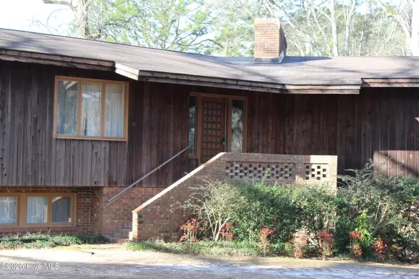 Williamston, NC 27892,100 Carolina AVE