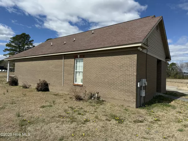 Clinton, NC 28328,111 Fontana ST