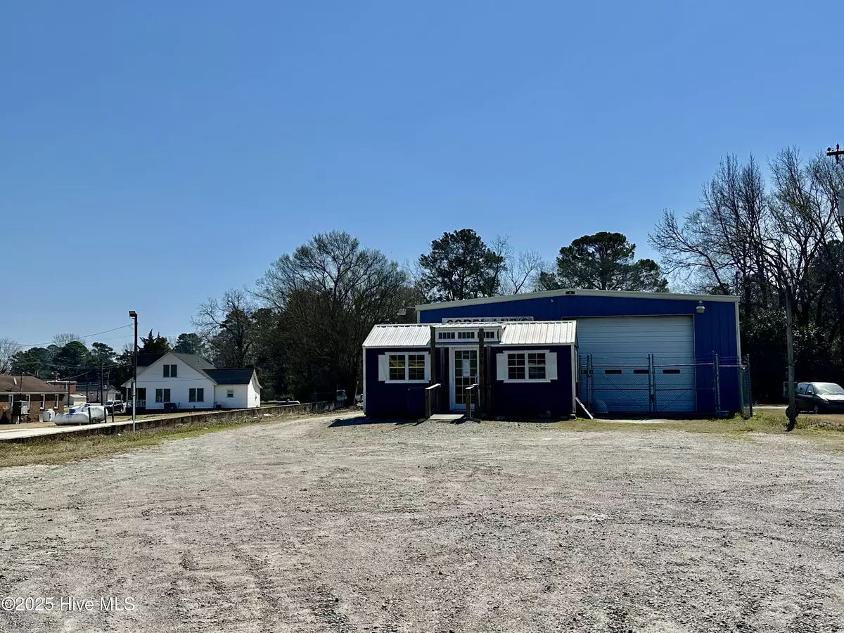 Windsor, NC 27983,306 W Granville ST