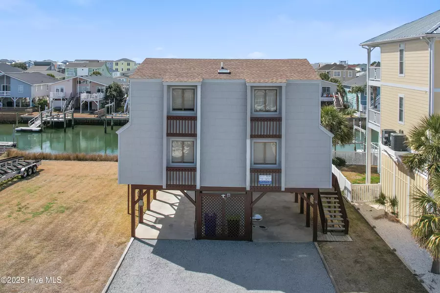 51 Wilmington ST, Ocean Isle Beach, NC 28469