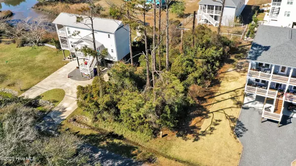 Oak Island, NC 28465,105 SE 33rd ST