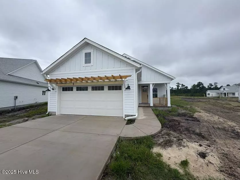 Hampstead, NC 28443,358 Bluebird LN