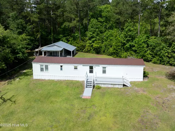 858-864 Cockleshell DR SW, Supply, NC 28462