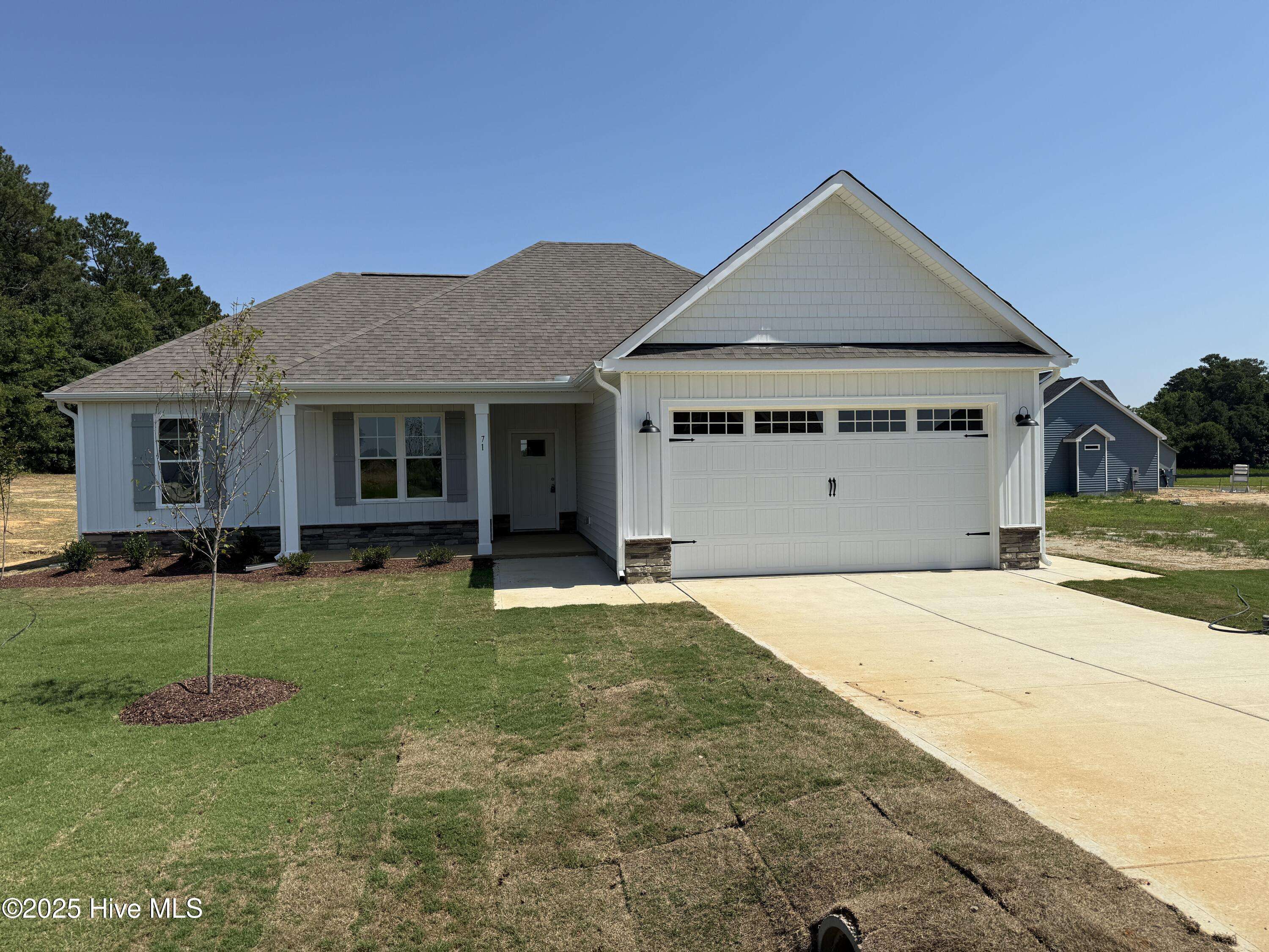 71 Royal AVE, Selma, NC 27576