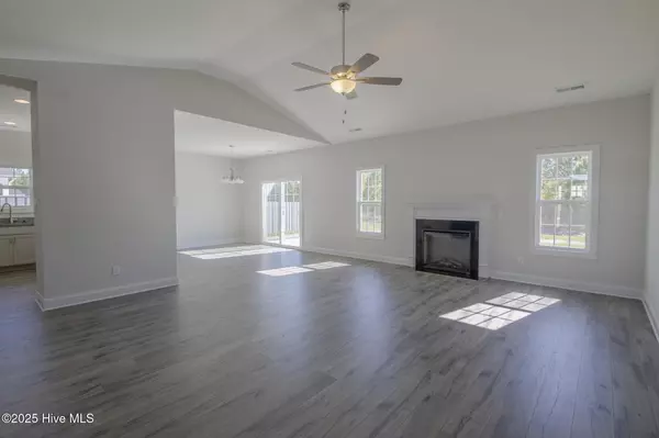 Jacksonville, NC 28546,605 Retreat CT