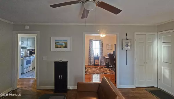 Washington, NC 27889,303 W 7th ST