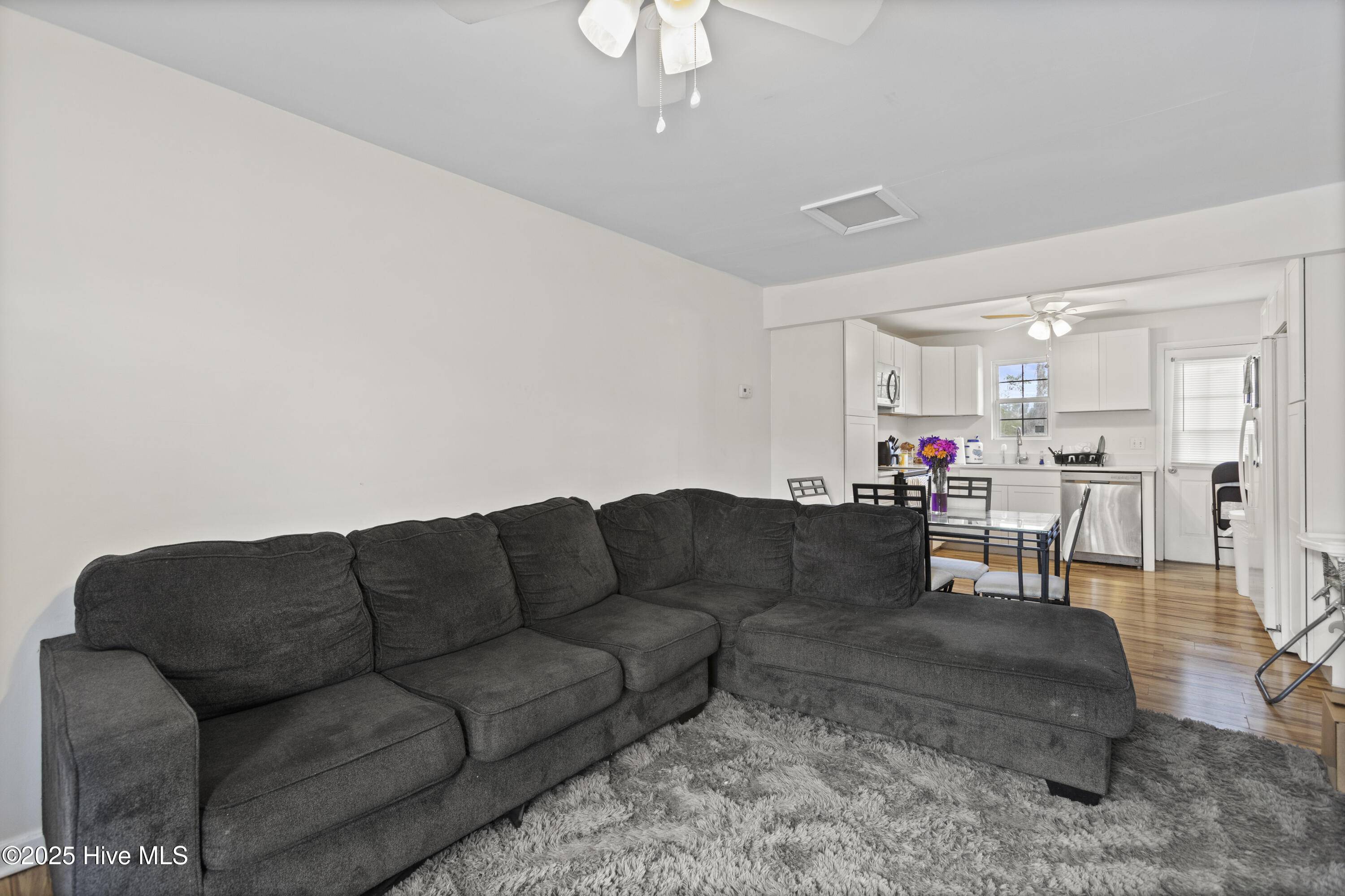 Jacksonville, NC 28540,348 Collins ST