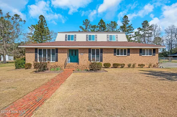 320 Pinecrest DR, Chadbourn, NC 28431