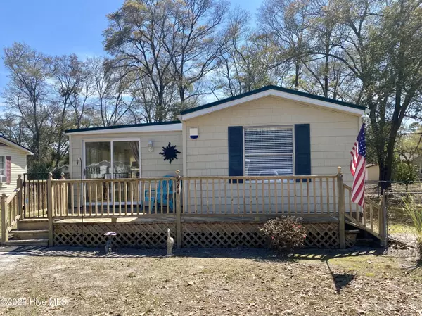 524 Live Oak DR, Sunset Beach, NC 28468