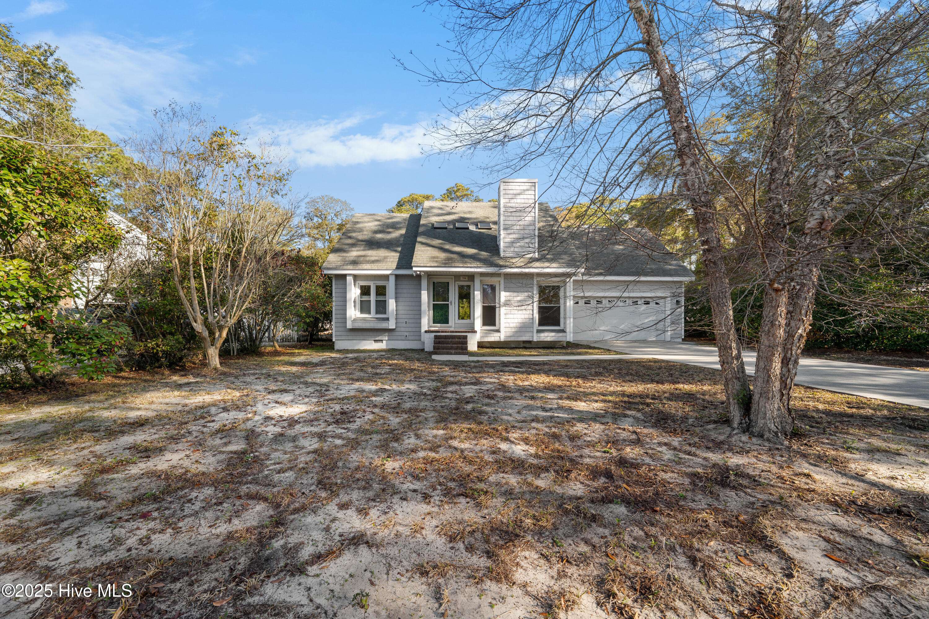 704 W 9th ST, Southport, NC 28461