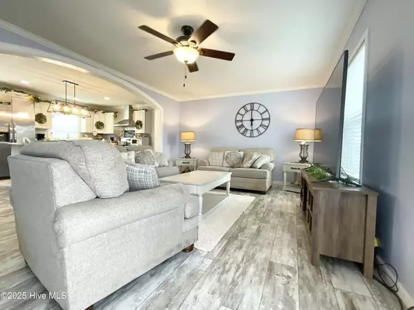 Maxton, NC 28364,795 Mount Zion RD