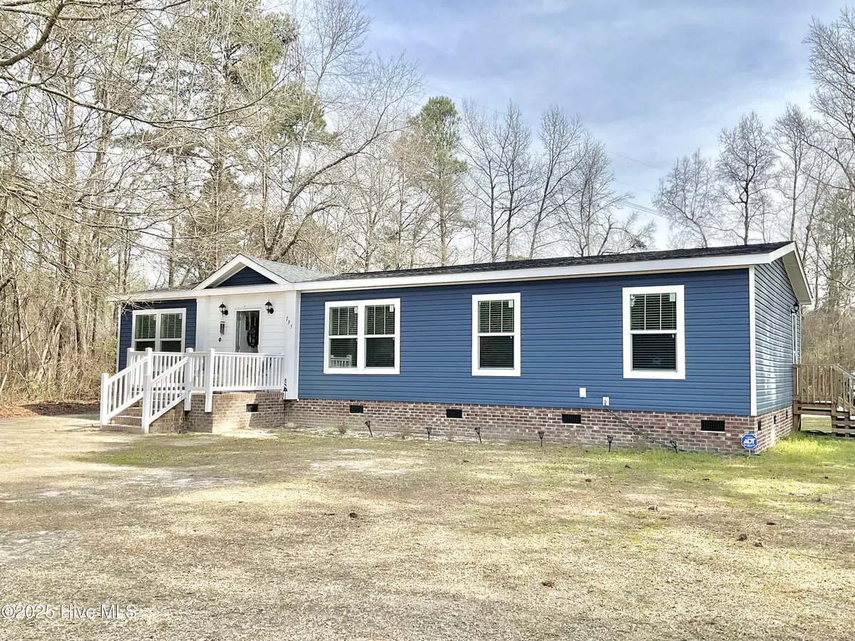 Maxton, NC 28364,795 Mount Zion RD