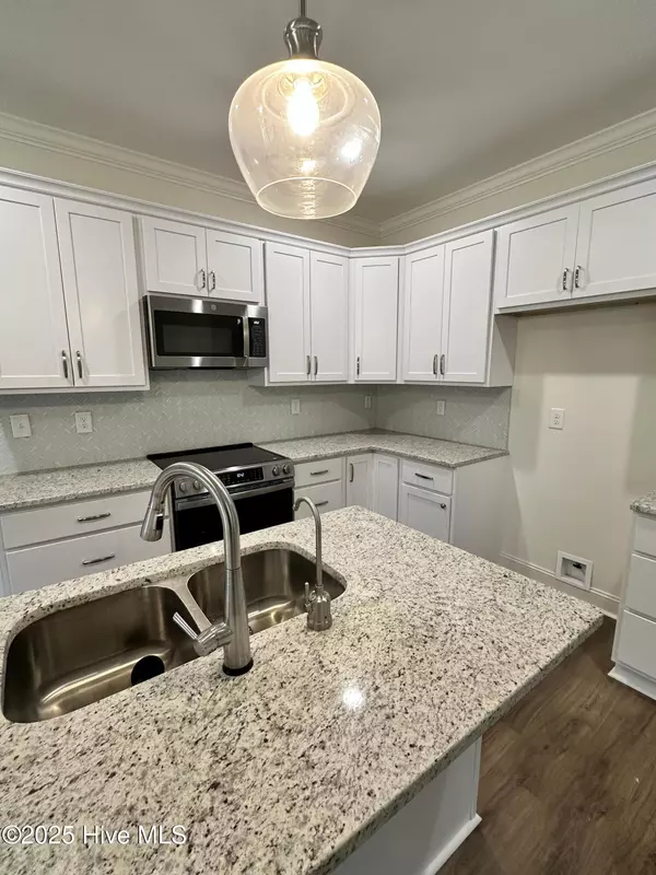 Ayden, NC 28513,821 Fairway RD