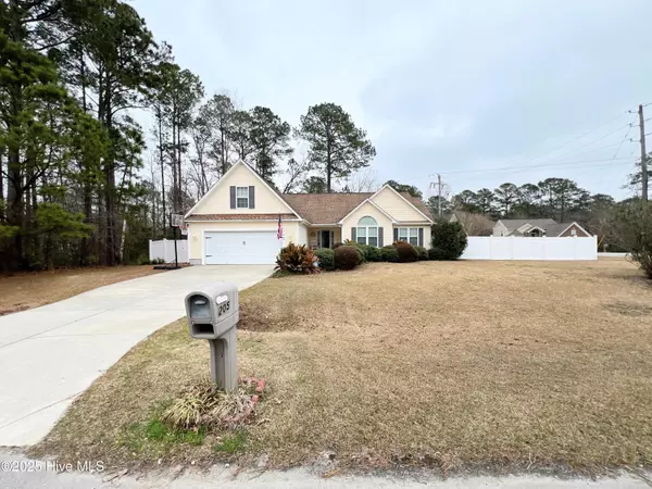 Havelock, NC 28532,205 Cherry Blossom LN