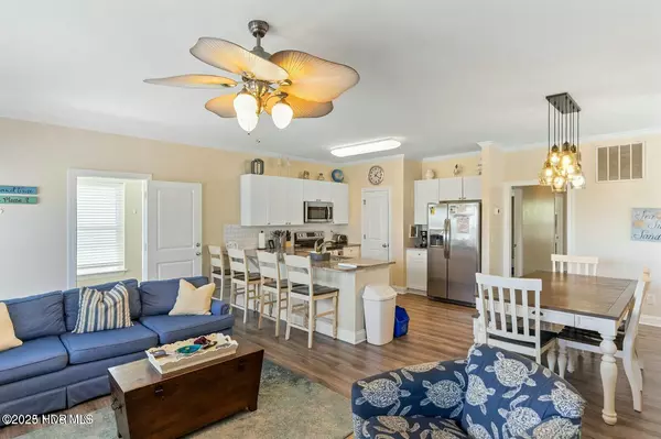 Kure Beach, NC 28449,618 S Fourth AVE #1