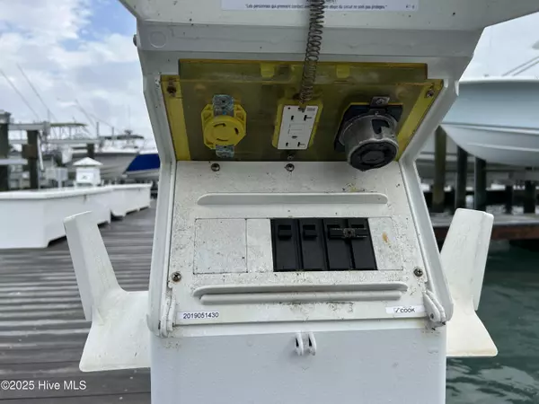 Beaufort, NC 28516,100 Olde Towne Yacht Clb DR #B09