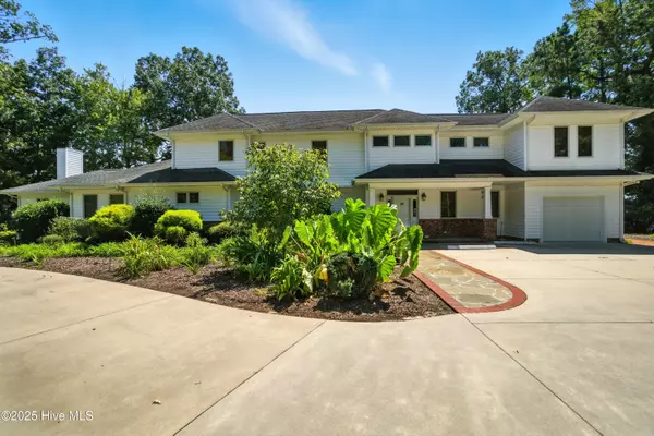 Edenton, NC 27932,121 Nixons Beach RD