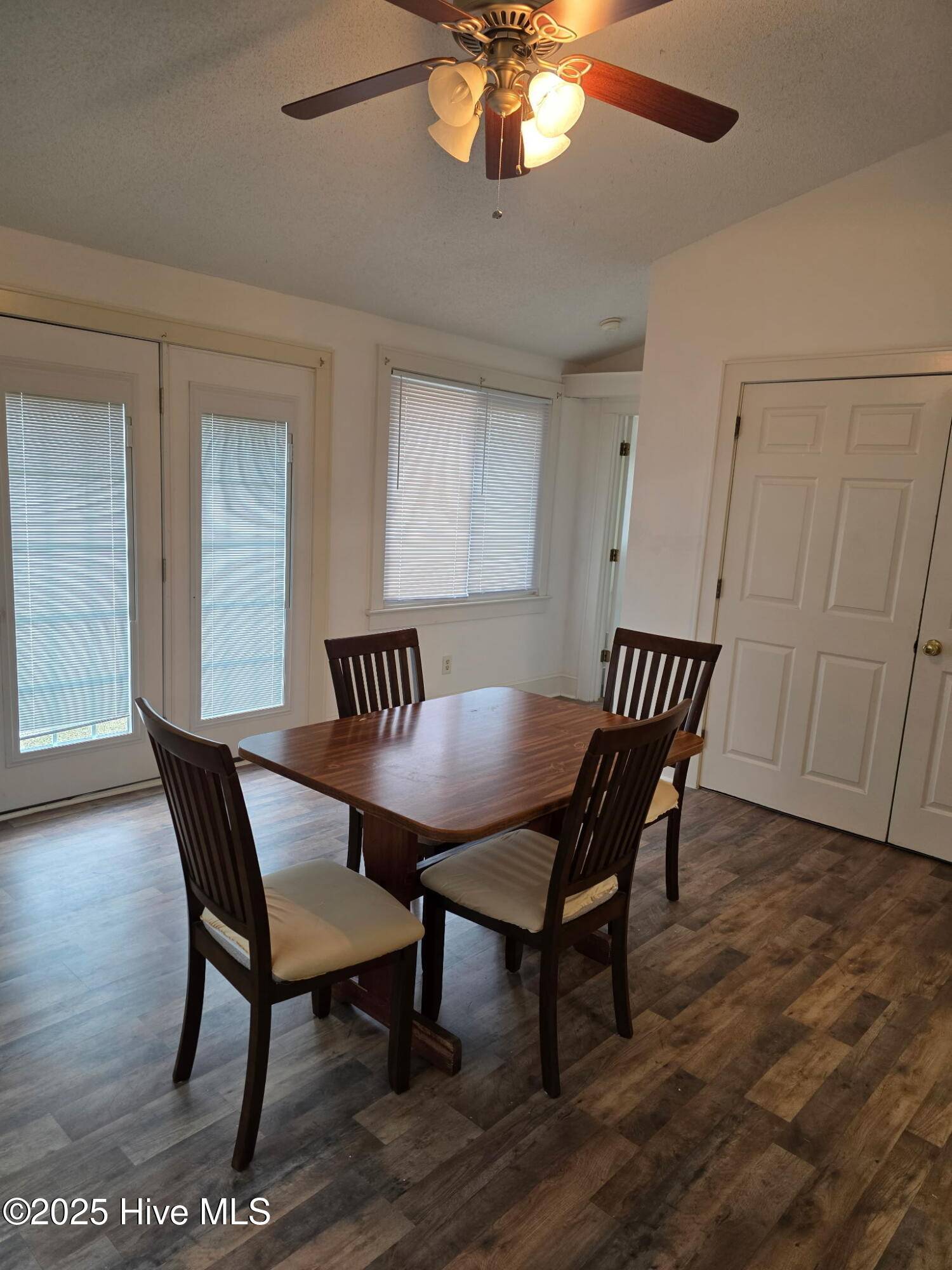 New Bern, NC 28560,3311 Oaks RD