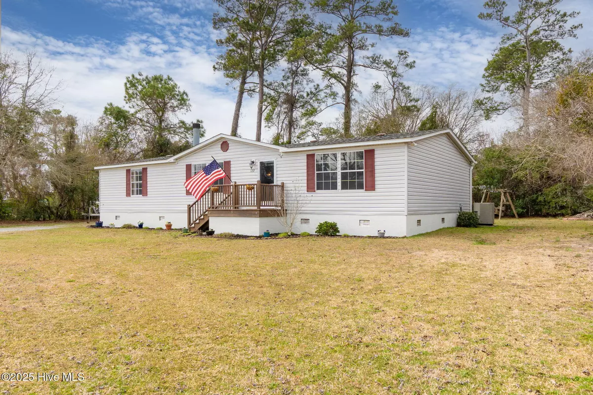 Cape Carteret, NC 28584,122 Lejeune RD