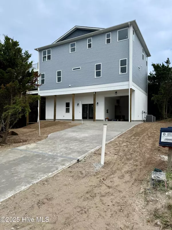 1707 Emerald DR, Emerald Isle, NC 28594