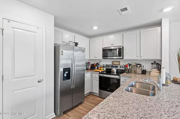 3109 Lobelia LN #103 Leland, NC 28451