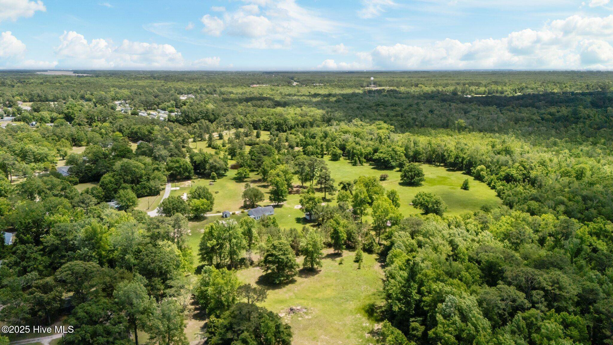 Newport, NC 28570,190 Heather AVE
