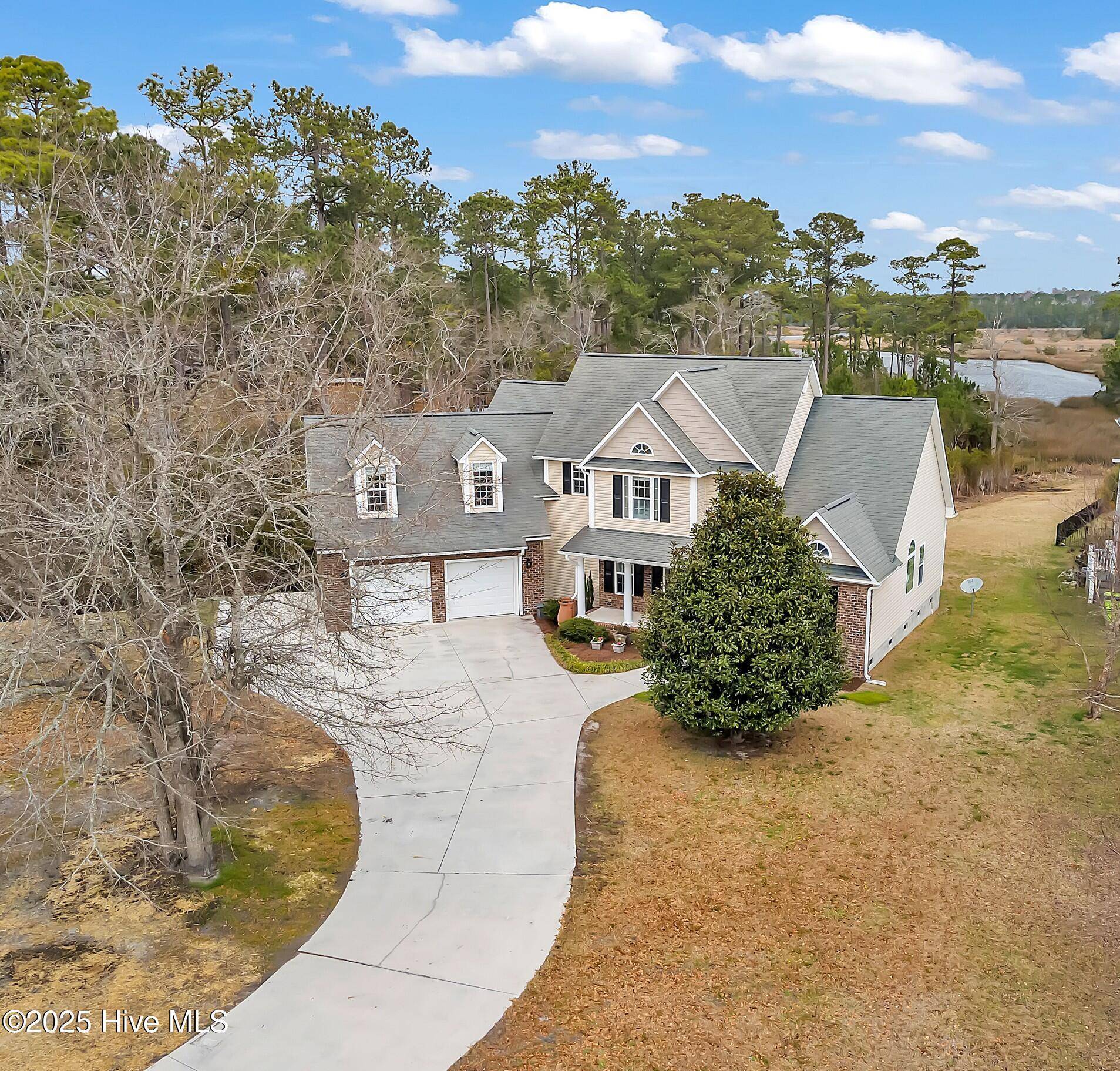 Hubert, NC 28539,232 E Ivybridge DR