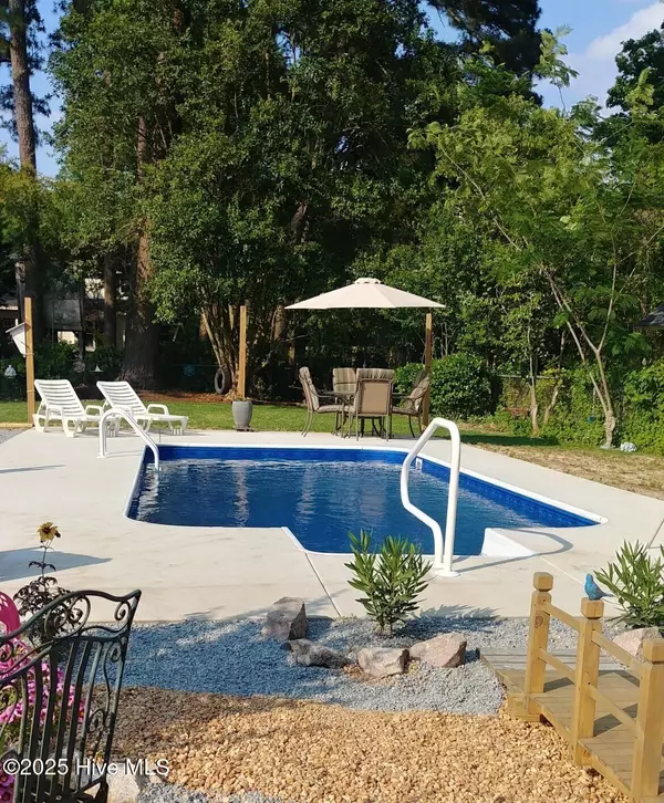 Rocky Mount, NC 27804,328 Clifton RD