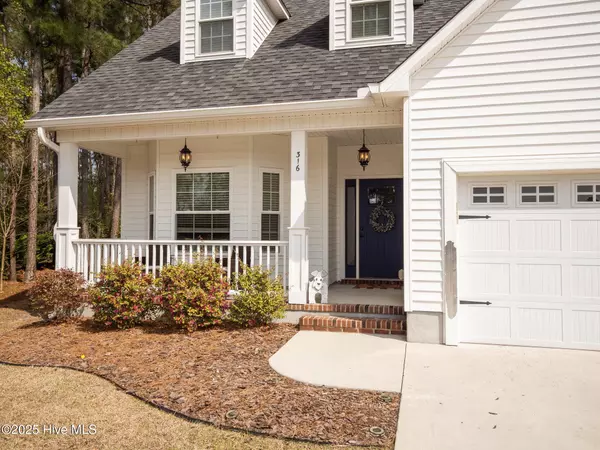Swansboro, NC 28584,316 Oak Ridge CT
