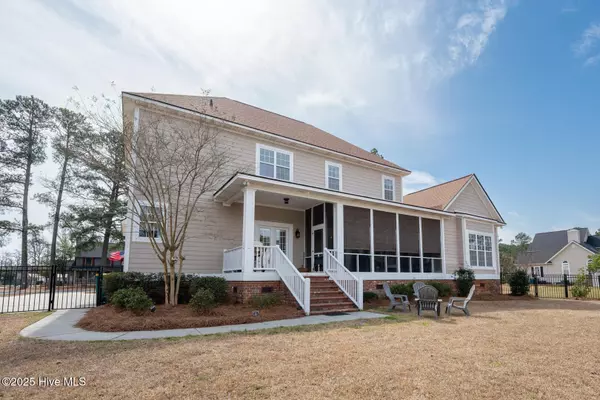 Elizabethtown, NC 28337,123 Lake Shore DR